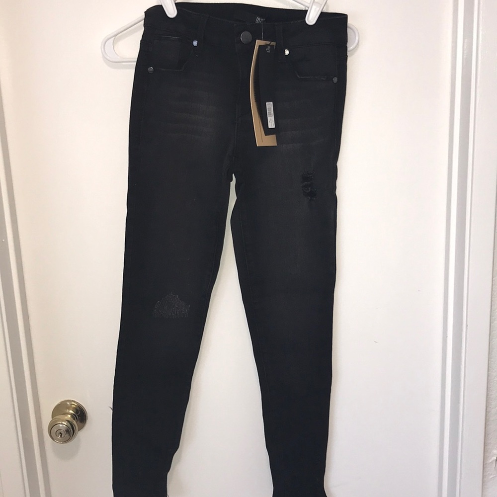 NWT 1822 Skinny Jeans